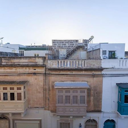 Beautiful, Typical Maltese 4Br Home With Roof Top By 360 Estates Sliema Exterior foto