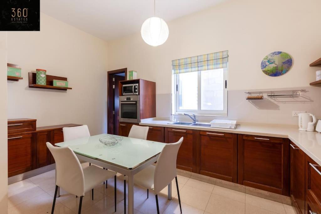 Beautiful, Typical Maltese 4Br Home With Roof Top By 360 Estates Sliema Exterior foto