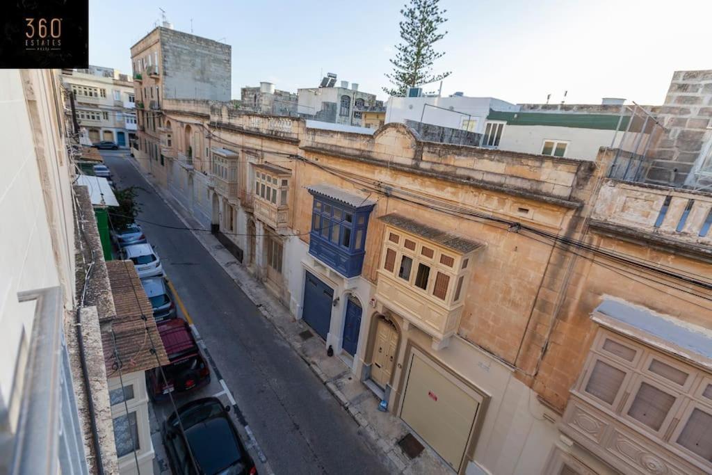 Beautiful, Typical Maltese 4Br Home With Roof Top By 360 Estates Sliema Exterior foto