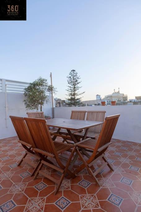 Beautiful, Typical Maltese 4Br Home With Roof Top By 360 Estates Sliema Exterior foto